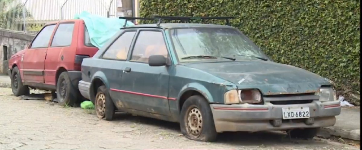 Veículos abandonados nas ruas de Joinville estão com os dias contados