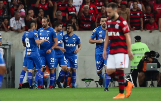  Cruzeiro aproveitou a má atuação do Flamengo e venceu no Maracanã, por 2 a 0, na ida das oitavas de final da Liberta - Andre Melo Andrade/Eleven 