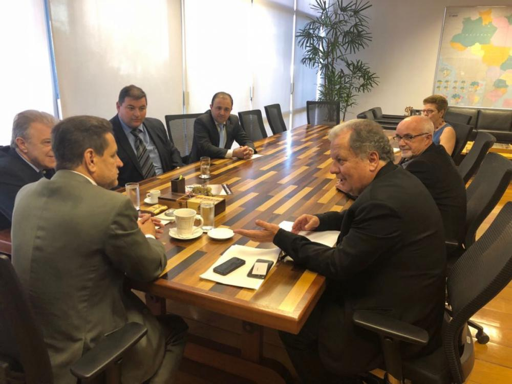 Ministro do Meio Ambiente, Edson Soares, abriu uma brecha na agenda para receber pauta da pesca - Divulga&ccedil;&atilde;o/ND