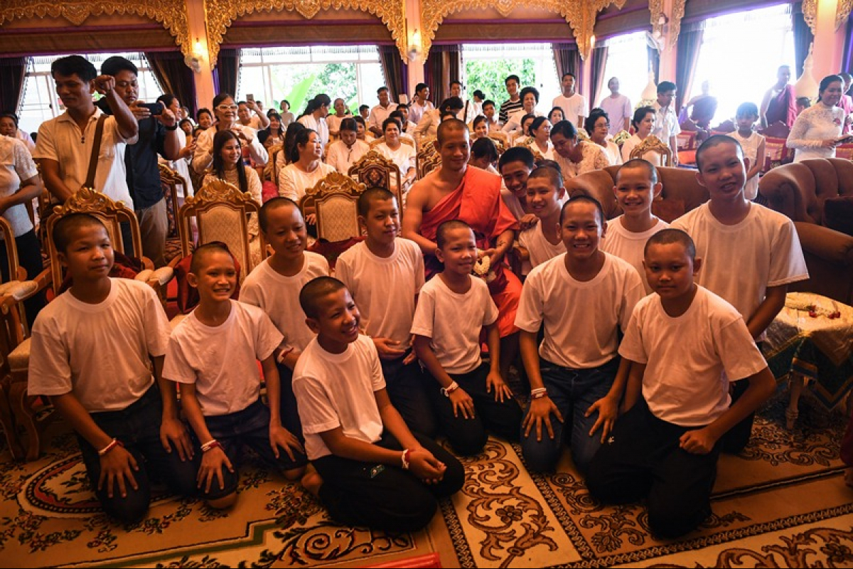 Os meninos tailandeses serão ordenados monges noviços - Lillian SUWANRUMPHA/AFP/ND