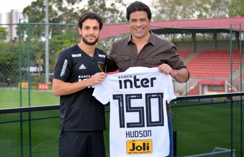 Volante que passou por São Paulo, Cruzeiro e Fluminense surpreende e anuncia aposentadoria