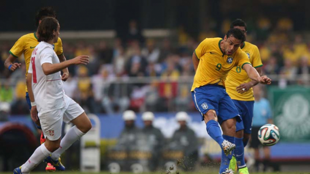 Fred ficou marcado negativamente na Copa do Mundo de 2014 – Foto: Arquivo/Ari Ferreira/Lancepress!/ND