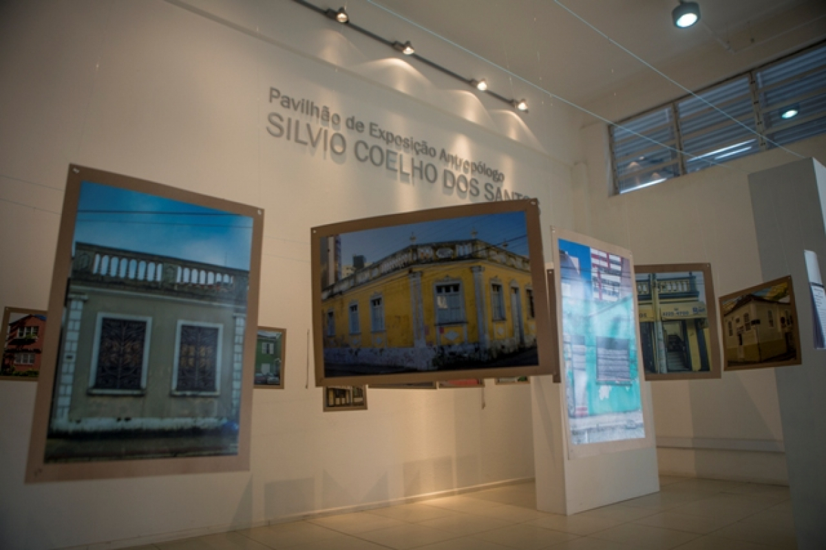 Museu de Arqueologia da UFSC fecha as portas por falta de manutenção e segurança - Flávio Tin