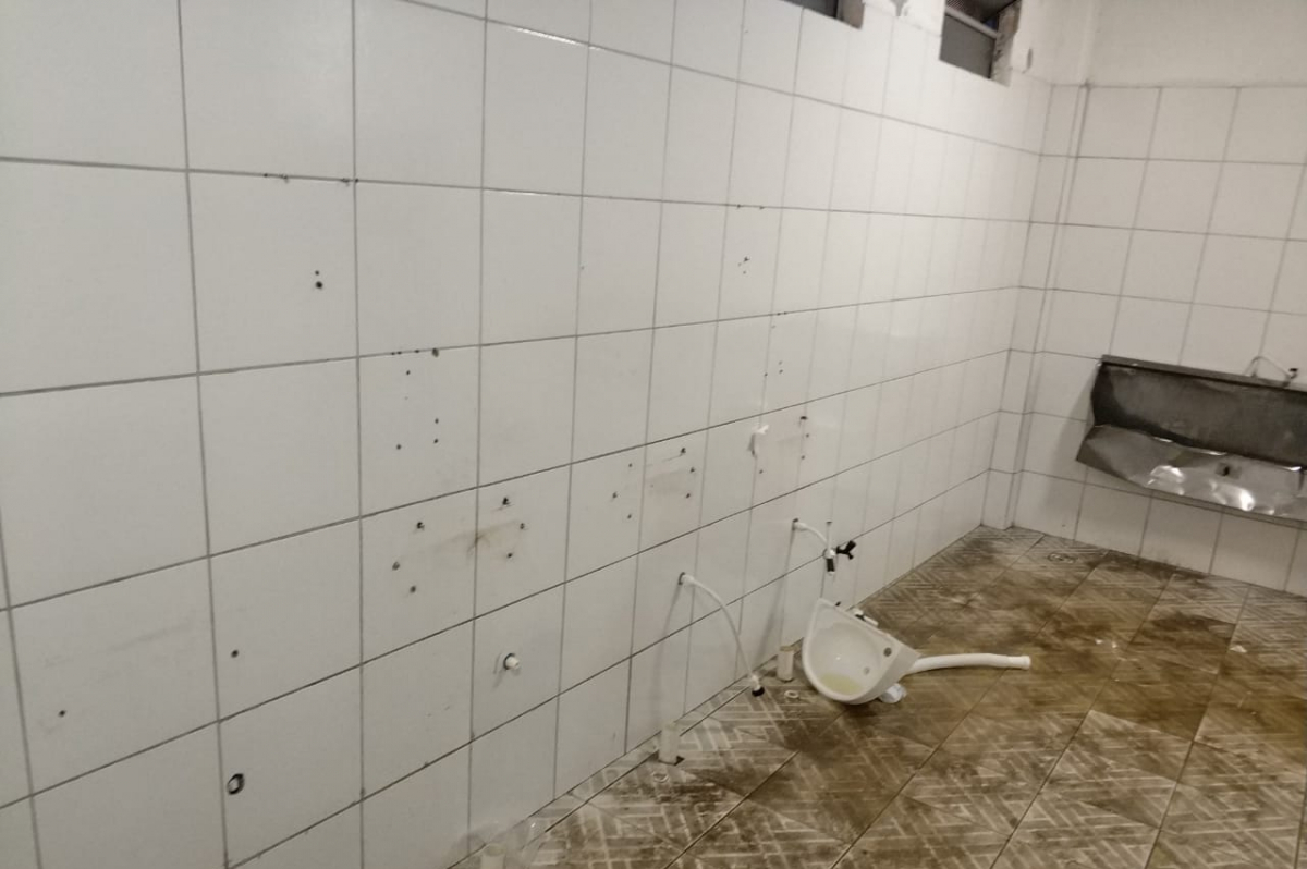 Banheiros na Ressacada foram depredados no clássico, de acordo com o Avaí - Divulgação/Avaí