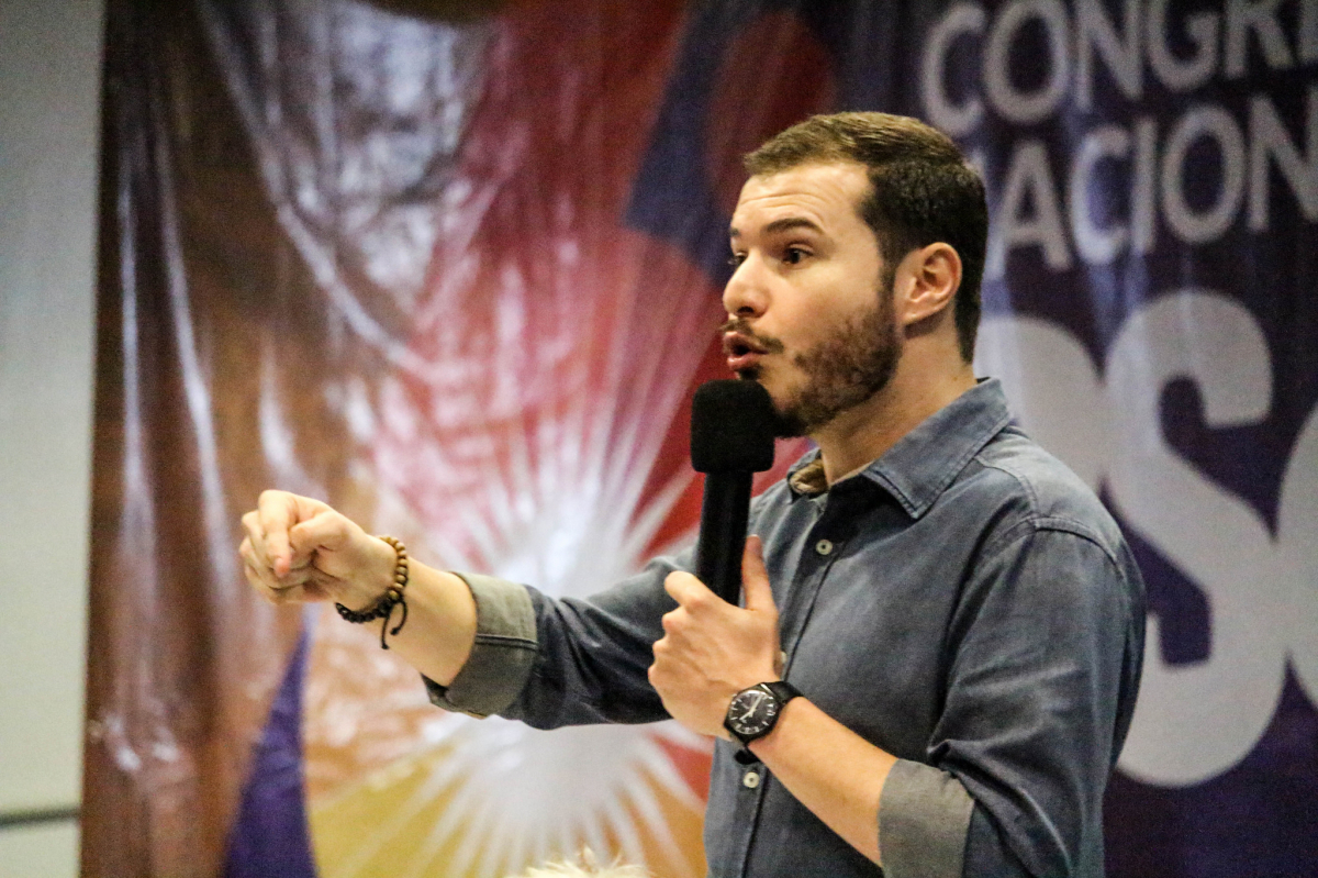 Para o presidente do PSOL, Juliano Medeiros, o autor do crime contra Bolsonaro
