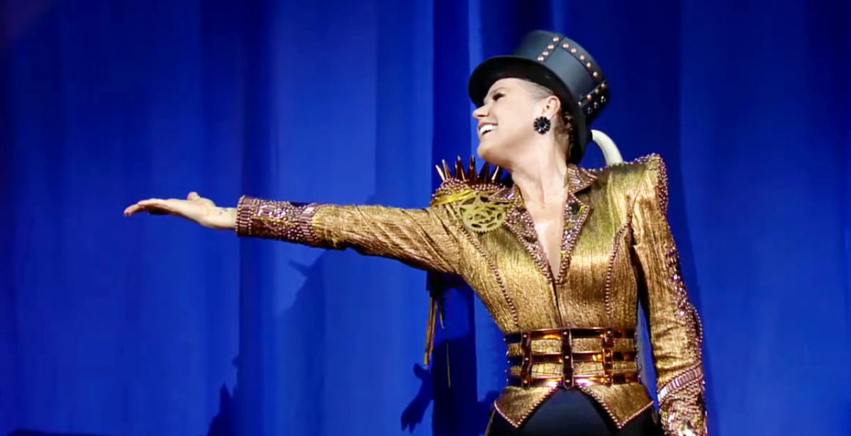 Xuxa comanda a atração, agora ao lado de Junno Andrade - Record TV/Divulgação/ND