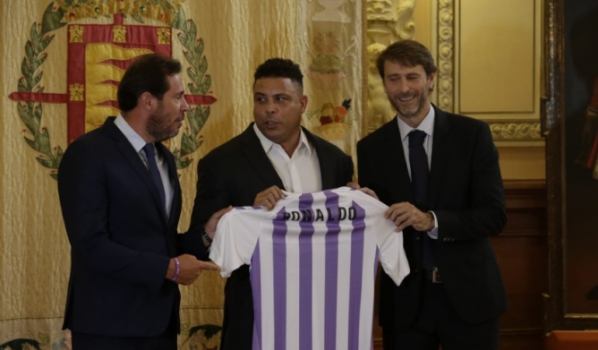 O ex-atacante Ronaldo &eacute; dono de 51% das a&ccedil;&otilde;es do Valladolid, clube da S&eacute;rie A espanhola de futebol – Foto: (Foto: Divulga&ccedil;&atilde;o)
