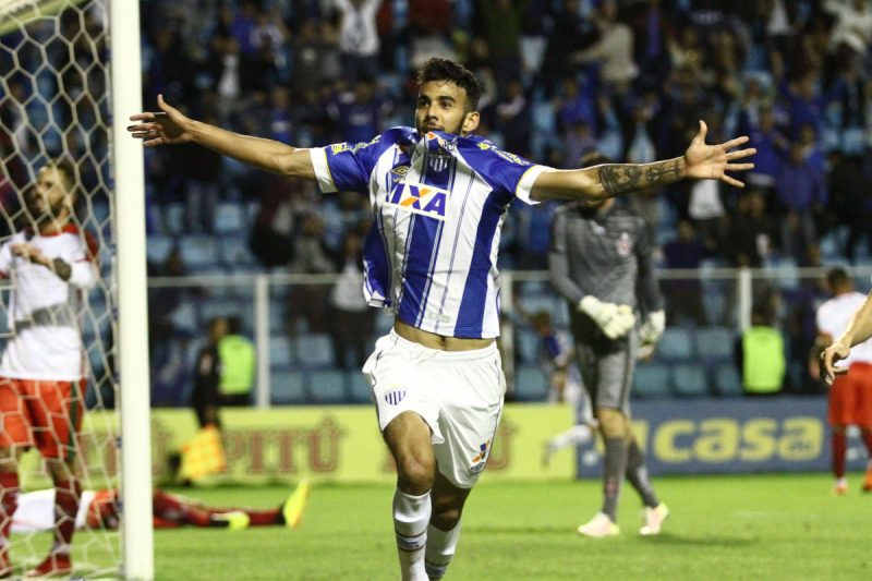 Get&uacute;lio, do banco para decisivo na partida – Foto: Jamira Furlani/Ava&iacute; FC