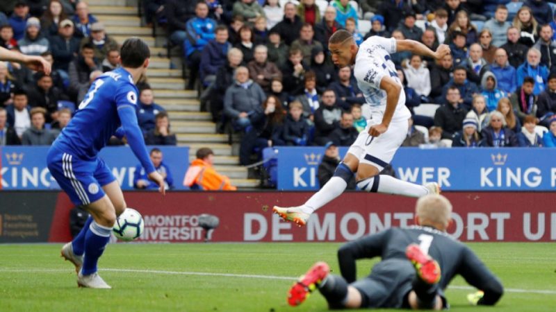 Atualmente, Richarlison defende as cores do Everton (ING) – Foto: Divulgação/Premier League/ND