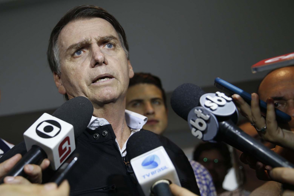 Bolsonaro diz que, se eleito, reduzirá os 29 ministérios a 15 - Fernando Frazão/Agência Brasil