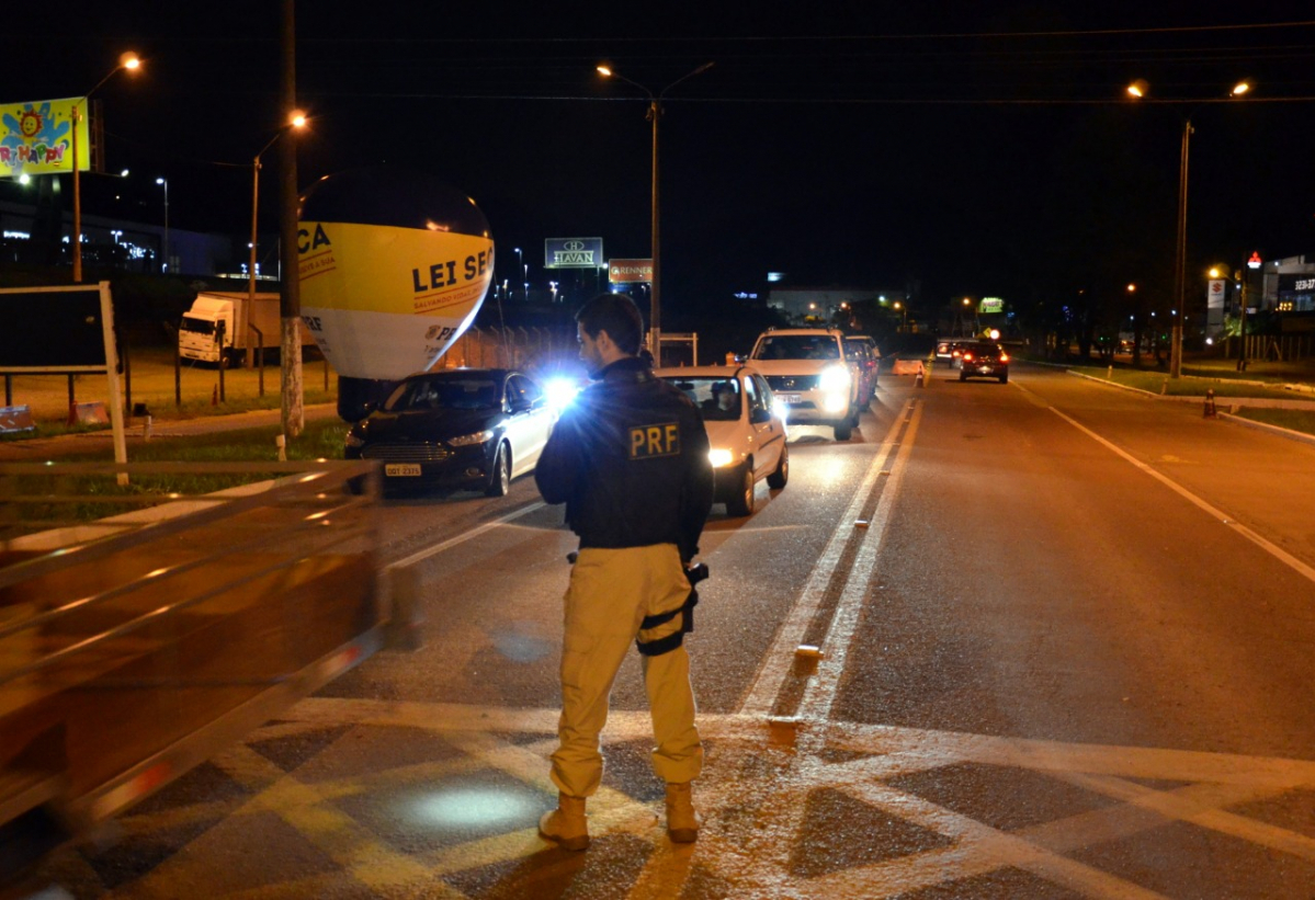 Por três finais de semana consecutivos, a PRF intensificou as fiscalizações nas rodovias federais em SC - PRF/Divulgação/ND