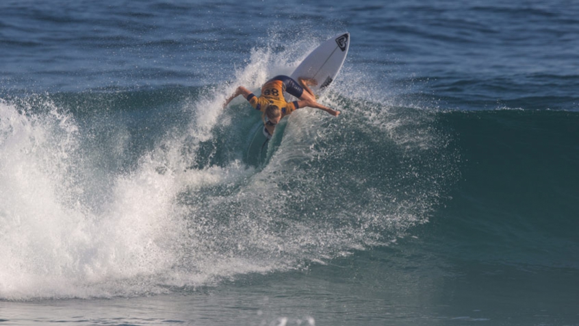 Stepanhie Gilmore lidera o Circuito Mundial de Surf feminino (@WSL/Daniel Smorigo)