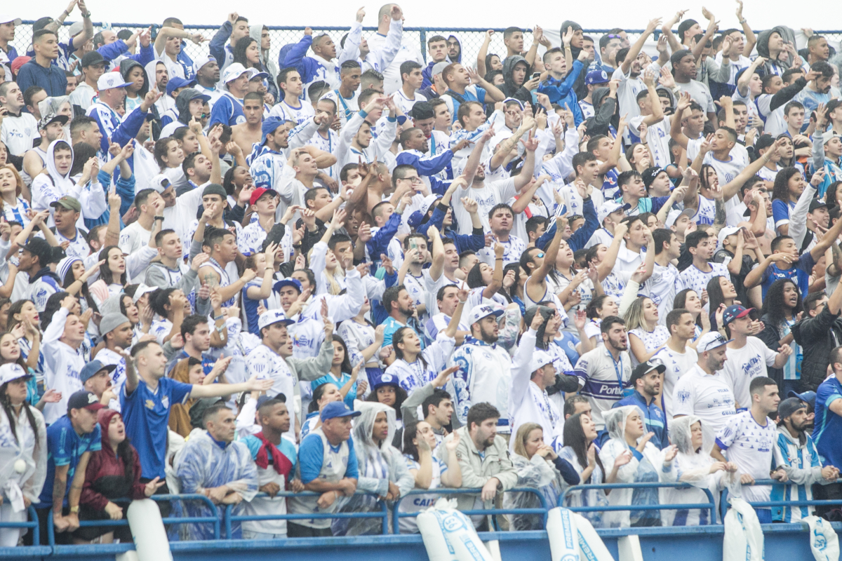 Reunião pode decretar volta do público na Série B do Brasileirão; entenda