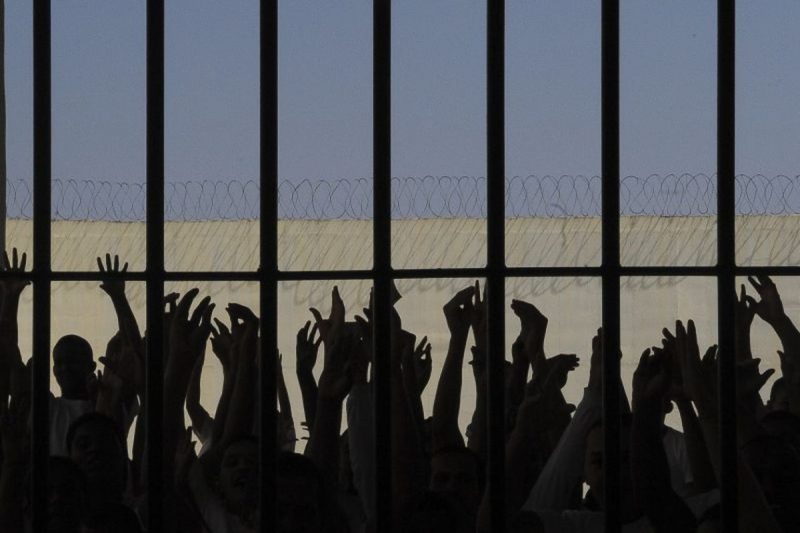 Detentos aguardam o retorno das visitas dos familiares – Foto: Wilson Dias/Agência Brasil/Divulgação/ND
