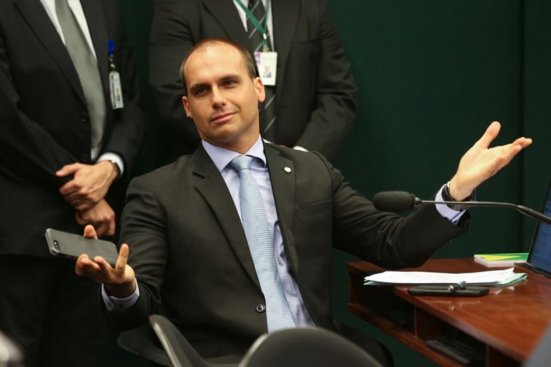 Eduardo Bolsonaro””Weintraub é o melhor ministro da Educação de todos os tempos” – Foto: Fabio Rodrigues Pozzebom/ Agencia Brasil