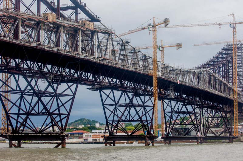 Parte da carga da ponte Hercílio Luz está apoiada em cavaletes temporários desde 2017 – Flávio Tin/ND