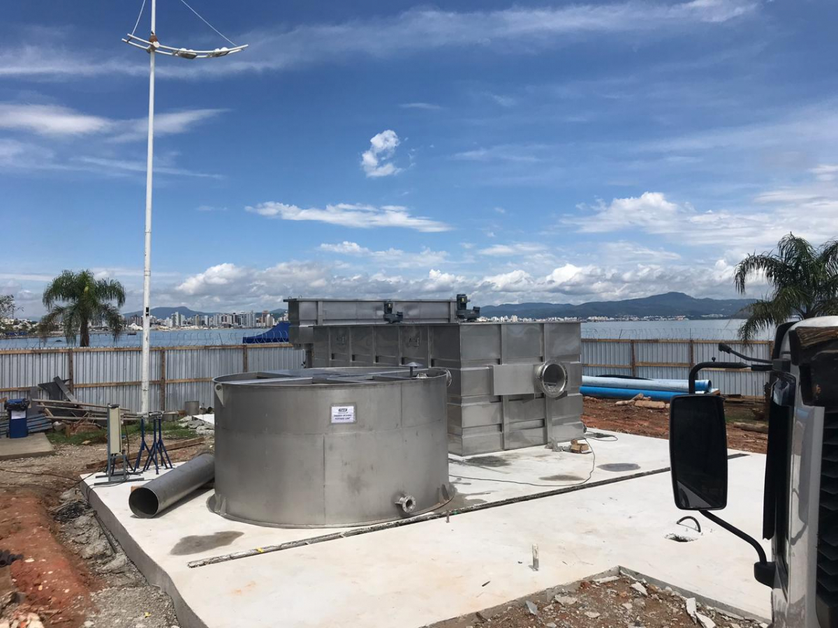 'Gangue do cobre': Casan tem prejuízo de R$1 mi com furtos na Beira-Mar Norte, em Florianópolis