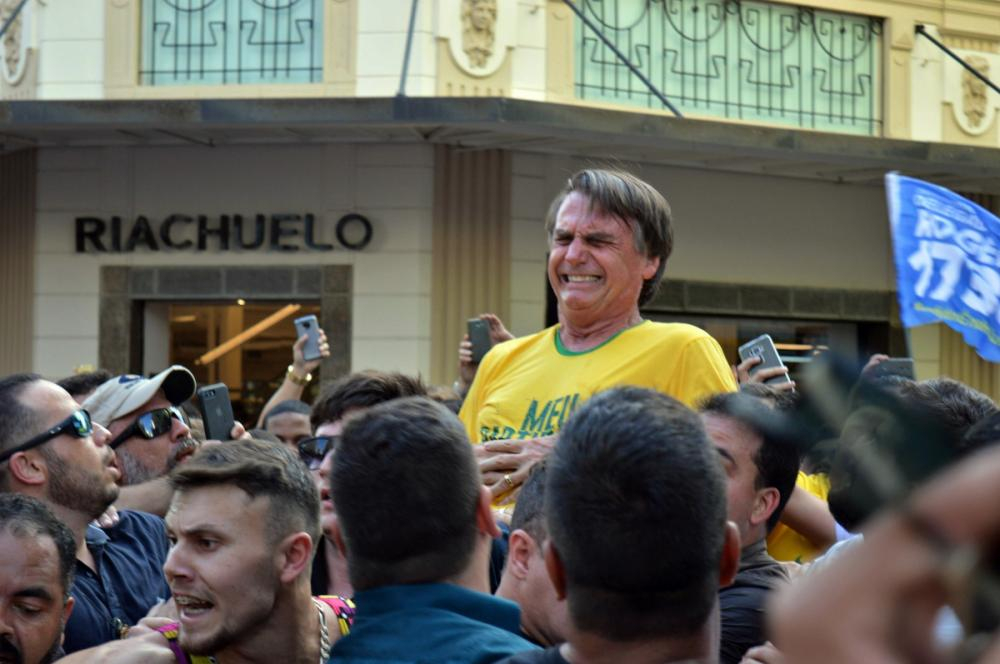 Presidenciável Jair Bolsonaro foi atacado na quinta-feira (6) - Raysa Leite/Folhapress