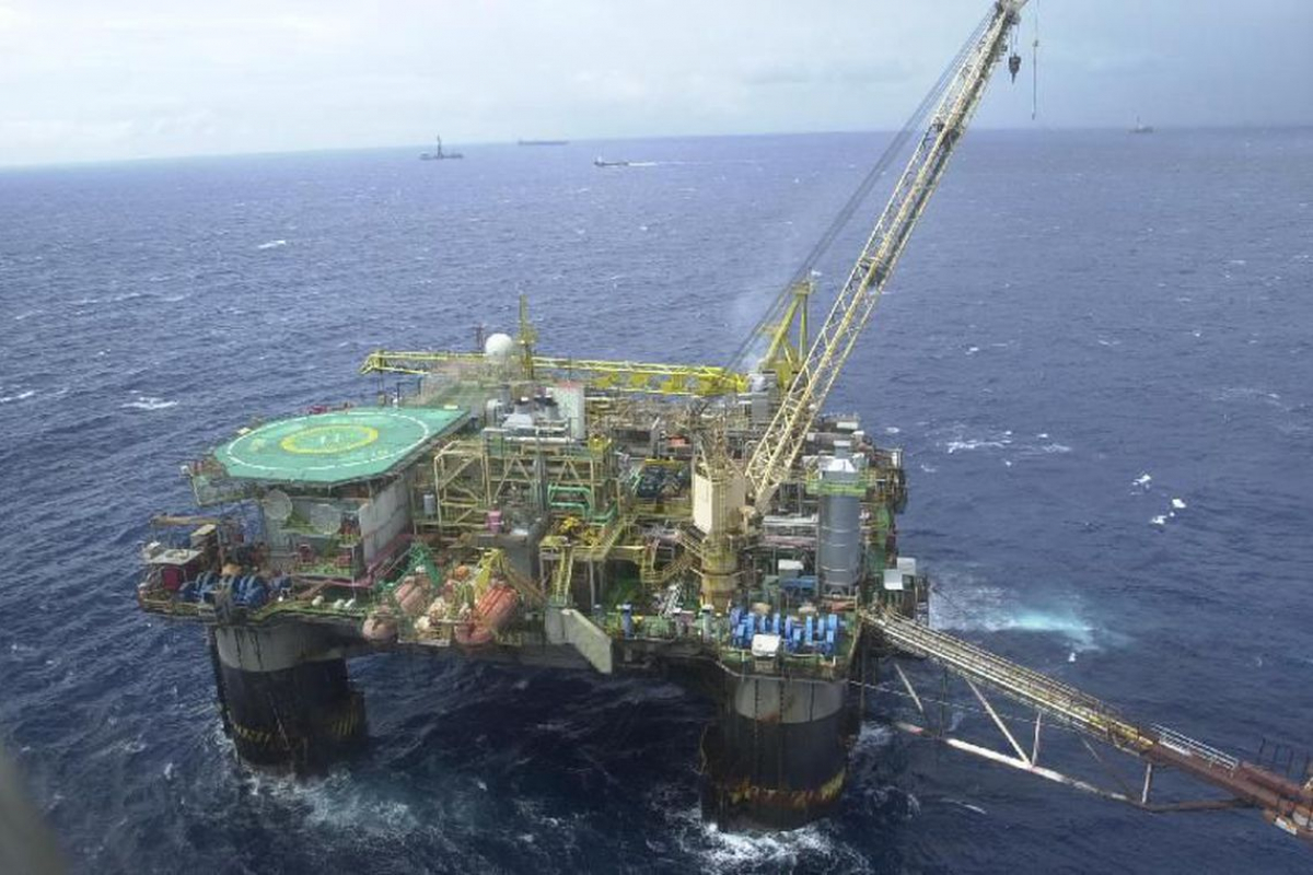 Pagamento de royalties de petróleo deverá cair em novembro e dezembro por causa da queda na cotação internacional do barril - Arquivo/Agência Brasil