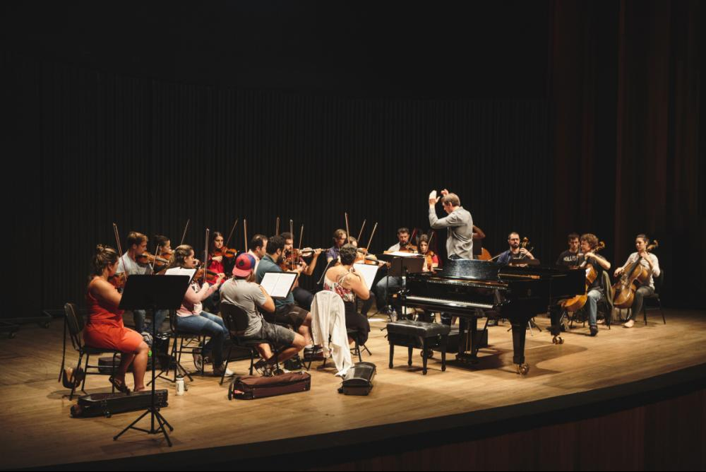 Camerata Florianópolis foi fundada em 1994 pelo maestro Jeferson Della Rocca - Daniel Queiroz/ND