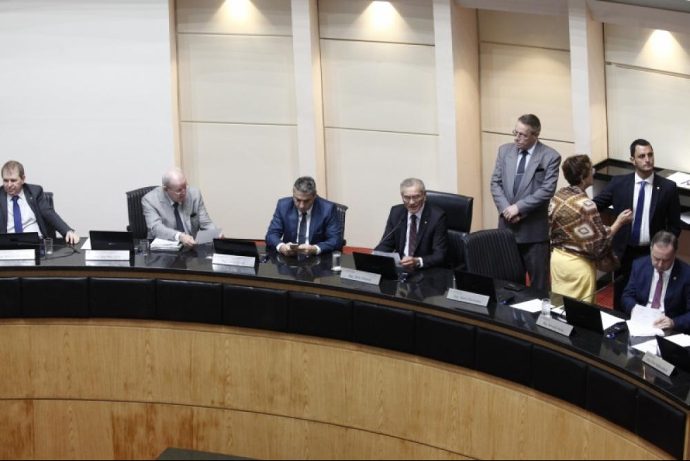 Sessão desta quarta-feira na Alesc aprovou orçamento para 2019 com cortes na educação em SC - Eduardo G. de Oliveira/Agência AL/ Divulgação/ ND