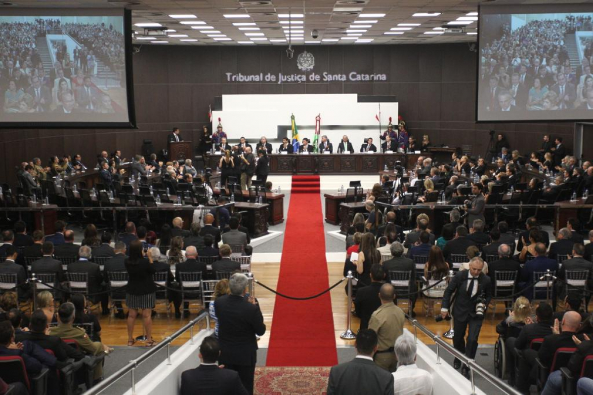 Diplomação dos eleitos dia 19 de dezembro