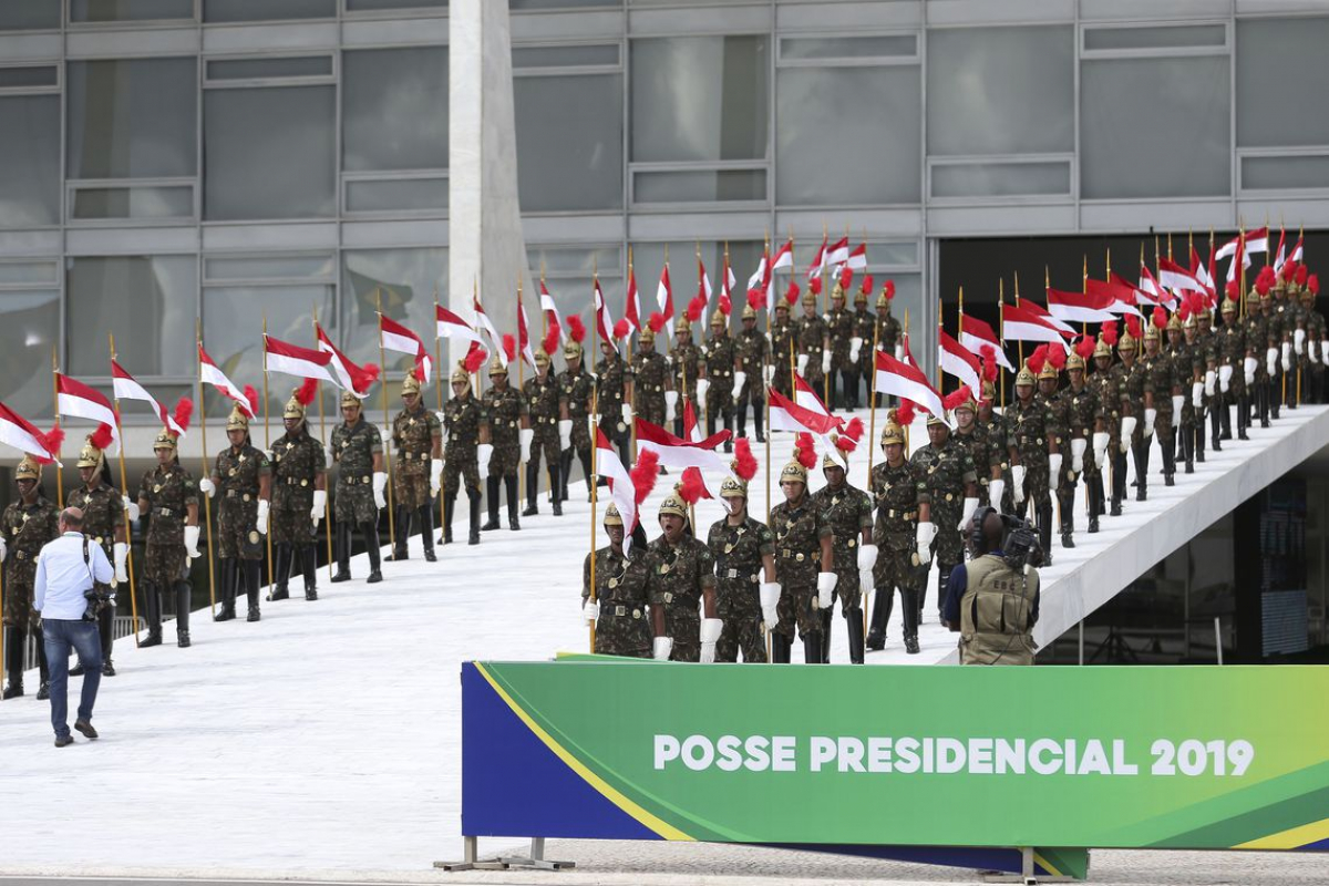 AO VIVO: Jair Bolsonaro, 38º presidente do país, toma posse em Brasília; acompanhe