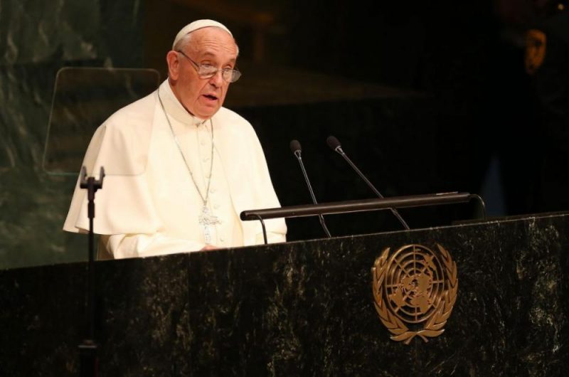 Papa Francisco denunciou o uso e abuso das mulheres e pediu o fim da exploração do corpo feminino – Arquivo/Matt Campbell/Lusa/Agência Brasil/Divulgação/ND