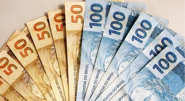 Reajuste do salário mínimo de R$ 1.039 para R$ 1.045 terá impacto de R$ 2,13 bilhões para o governo neste ano &#8211; Foto: Divulgação/RIC Mais SC