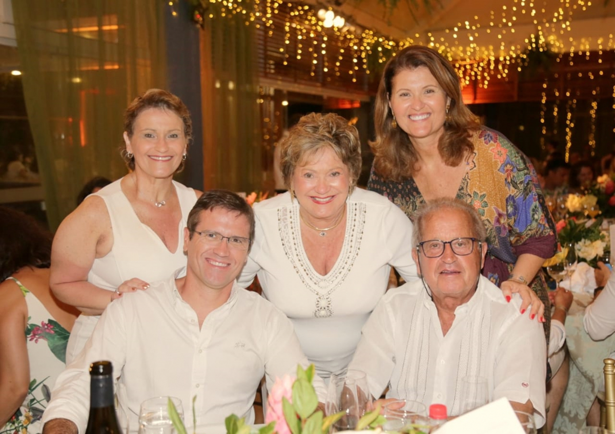 Flavia, Felipe, Iolanda, Fernanda e Fernando Marcondes de Mattos – Foto: QIP FOTOS/DIVULGAÇÃO/ND