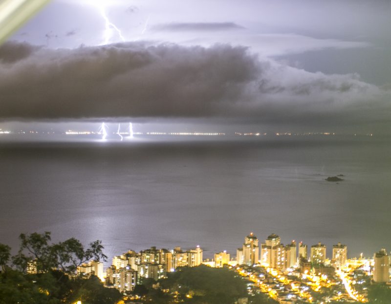 Rajadas de vento de 60 km/h e chuvas isoladas vão marcar o domingo em SC – Foto: Marco Santiago/Arquivo/ND