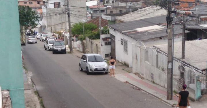 Homem é baleado e morto à facadas no bairro Monte Cristo
