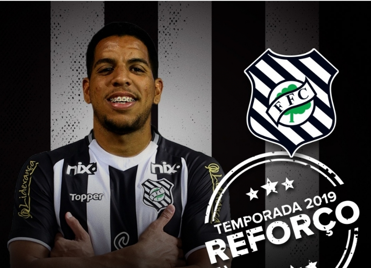 Atacante Yuri foi anunciado pelo Figueirense na noite desta terça-feira - Reprodução App oficial Figueirense