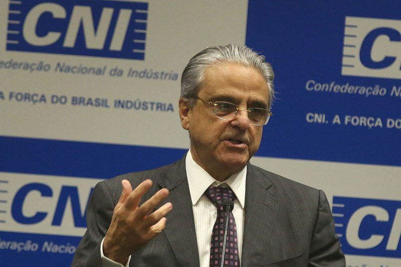 Brasília – O presidente da Confederação Nacional da Indústria (CNI), Robson Andrade, divulga o balanço do desempenho da indústria e da economia brasileira em 2017 e traça as previsões para 2018 (Antônio Cruz/ Agência Brasil) – Antônio Cruz/ Agência Brasil/ND