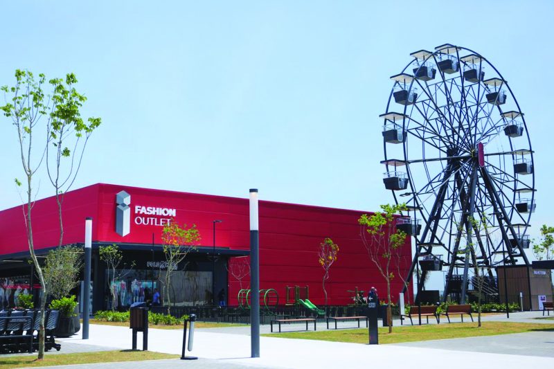 Duas mulheres roubaram roupas da loja da Lacoste do Shopping Outlet, em Tijucas, neste domingo (5) – Foto: Adriel Douglas/Divulga&ccedil;&atilde;o/ND