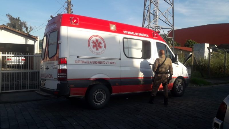 Falsa ambulância foi apreendida em Navegantes  &#8211; Divulgação/PMSC/ND