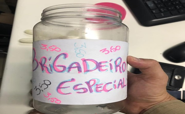 16&ordm; Batalh&atilde;o da Pol&iacute;cia Militar apreende doces recheados com maconha. (Pol&iacute;cia Militar de Santa Catarina)