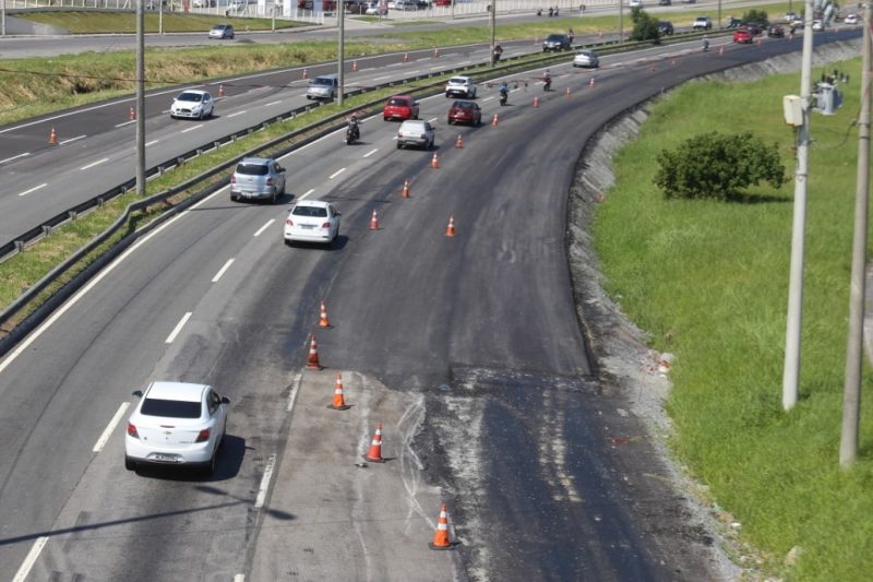 construção de terceira pista na via expressa