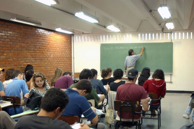 Portal Vagas Floripa oferece oportunidade para Menor Aprendiz e Estágio, além de cargos com ensino completo – Arquivo/Agência Brasil