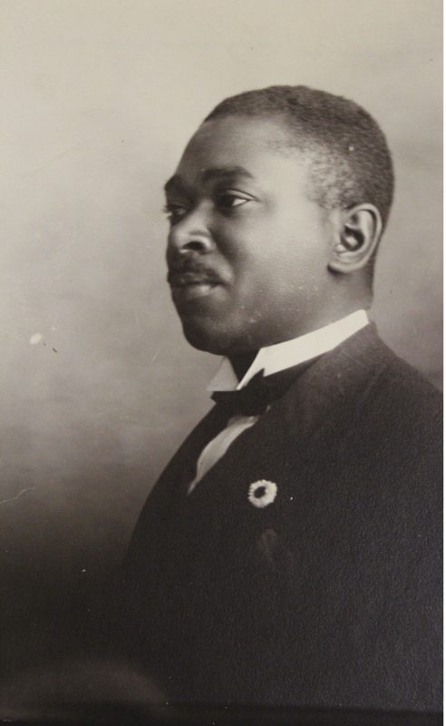 A solenidade revela a participa&ccedil;&atilde;o dos intelectuais negros no desenvolvimento liter&aacute;rio, econ&ocirc;mico e social de Santa Catarina, no per&iacute;odo p&oacute;s-aboli&ccedil;&atilde;o – Foto: Acervo FCC/Divulga&ccedil;&atilde;o/ND