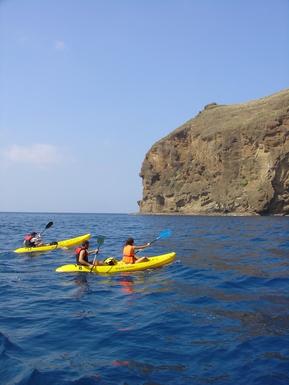 Passeio de caiaque na região de Garajau - Divulgação/ Turismo da Madeira - Divulgação/ Turismo da Madeira/Rota de Férias/ND