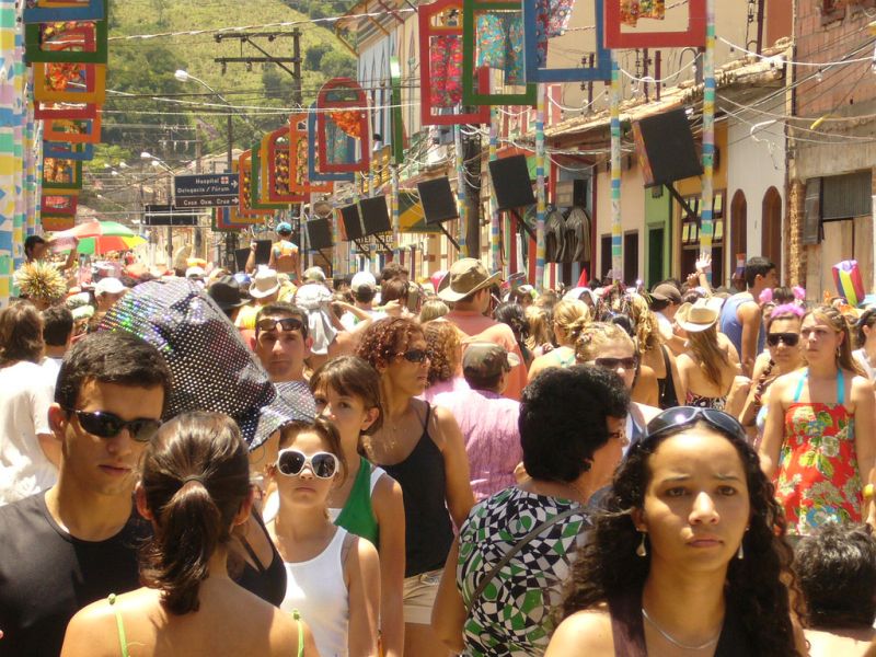 O interior de São Paulo também está presente no Carnaval. São Luiz do Paraitinga, por exemplo, é uma cidade bastante procurada para a festividade - Luiz Yassuda on Visualhunt / CC BY-NC-ND - Luiz Yassuda on Visualhunt / CC BY-NC-ND/Rota de Férias/ND