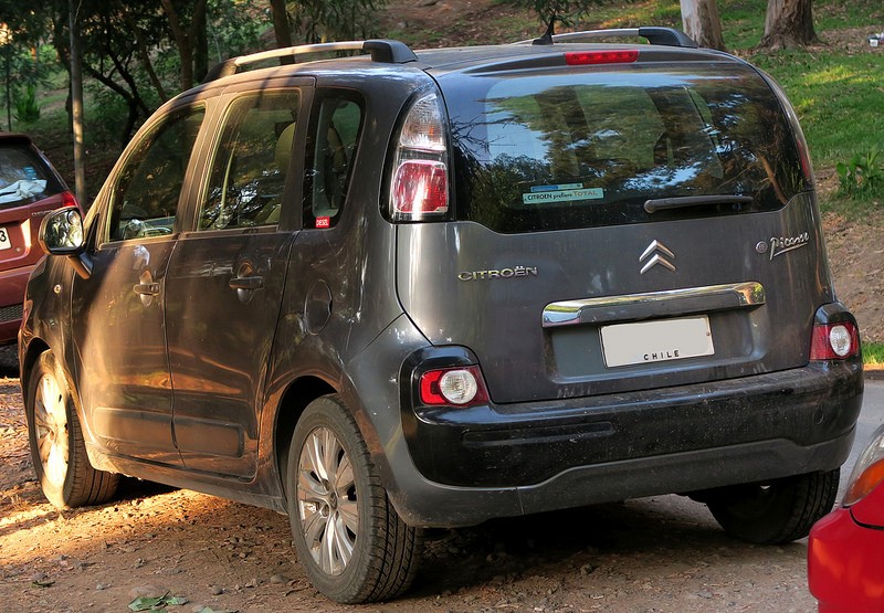 Citroën C3 Picasso - Foto: RL GNZLZ via VisualHunt.com / CC BY-SA - Foto: RL GNZLZ via VisualHunt.com / CC BY-SA/Garagem 360/ND