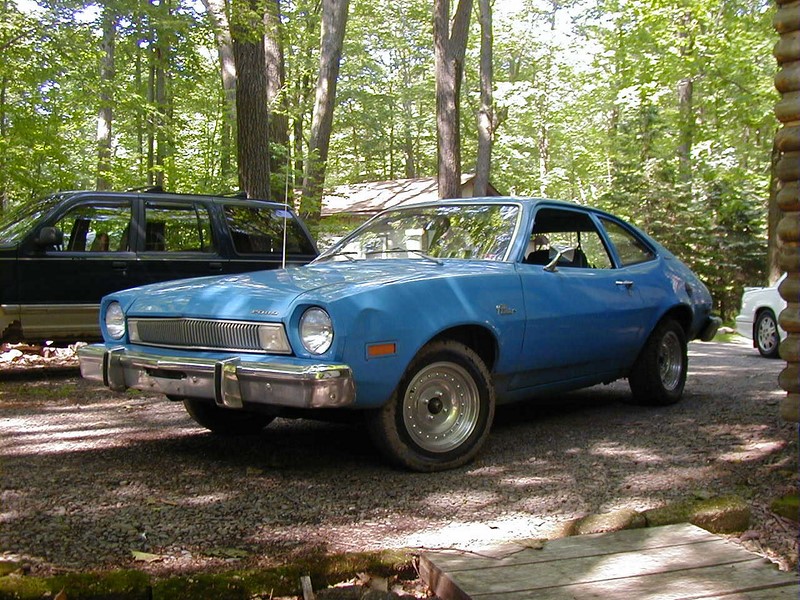 Ford Pinto: o veículo, que foi barrado no Brasil por conta do nome sugestivo, protagonizou um recall polêmico nos Estados Unidos. Se o carro sofresse uma colisão traseira, o tanque de gasolina podia quebrar e causar uma explosão. Antes de colocar o modelo no mercado, a Ford já sabia do problema, mas fez as contas e percebeu que indenizar possíveis mortes e casos de queimaduras sairia bem mais barato do que regularizar a linha de produção. No final, depois de mortes e ferimentos graves, a montadora convocou as unidades para recall e teve que pagar milhões em indenizações - Foto: 2000Scooby via VisualHunt.com / CC BY-NC-ND - Foto: 2000Scooby via VisualHunt.com / CC BY-NC-ND /Garagem 360/ND