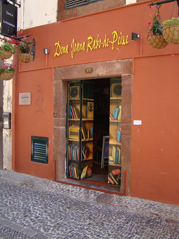 Rua de Funchal - Turismo da Madeira - Turismo da Madeira/Rota de Férias/ND
