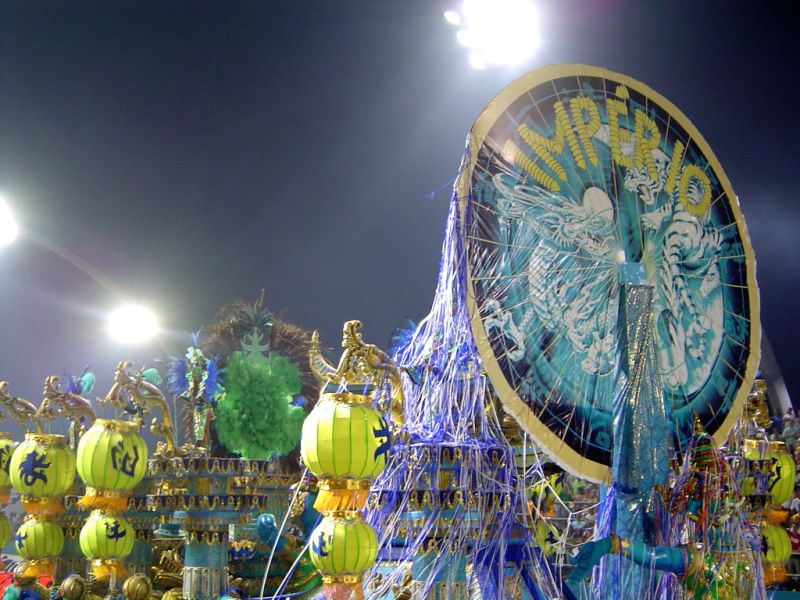 São Paulo marca presença no Carnaval com desfiles de escolas de samba da cidade. Em 2018, a festa do grupo especial rola entre 9 e 10 de fevereiro no Sambódromo do Anhembi - Cltn on Visualhunt / CC BY-NC-SA - Cltn on Visualhunt / CC BY-NC-SA/Rota de Férias/ND