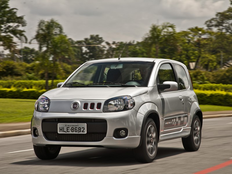 65- Fiat Uno (testado em julho de 2011 - sem airbags): uma estrela para adultos e duas estrelas para crianças - Foto: Divulgação - Foto: Divulgação/Garagem 360/ND