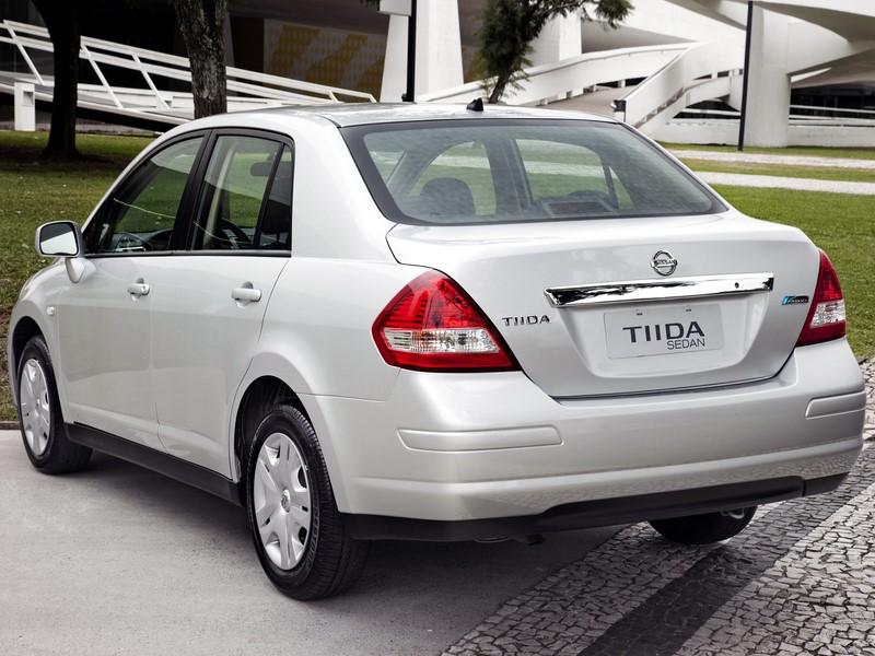 78- Nissan Tiida Sedan (testado em abril de 2015 - sem airbags): zero estrela para adultos e uma estrela para crianças - Foto: Divulgação - Foto: Divulgação/Garagem 360/ND