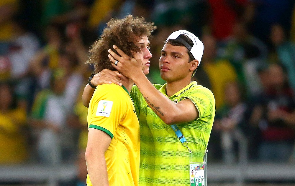 “Se vocês soubessem ficariam enojados...”: Se o Brasil perdeu a Copa do Mundo ou seu time favorito amarelou na final da Libertadores, é bem provável que ele tenha vendido o campeonato. E-mail clássico que começou a circular em 2002, toda vez que a população brasileira se decepciona com seus ídolos, uma nova versão é divulgada. As opções vão desde o Anderson Silva ter vendido o cinturão do UFC até o Brasil ter negociado a coroa de Miss para a organização do evento. Aqui você encontra uma coletânea deles: <a href="https://goo.gl/p9iMX8">https://goo.gl/p9iMX8</a>. - Crédito: Reprodução Internet/33Giga/ND
