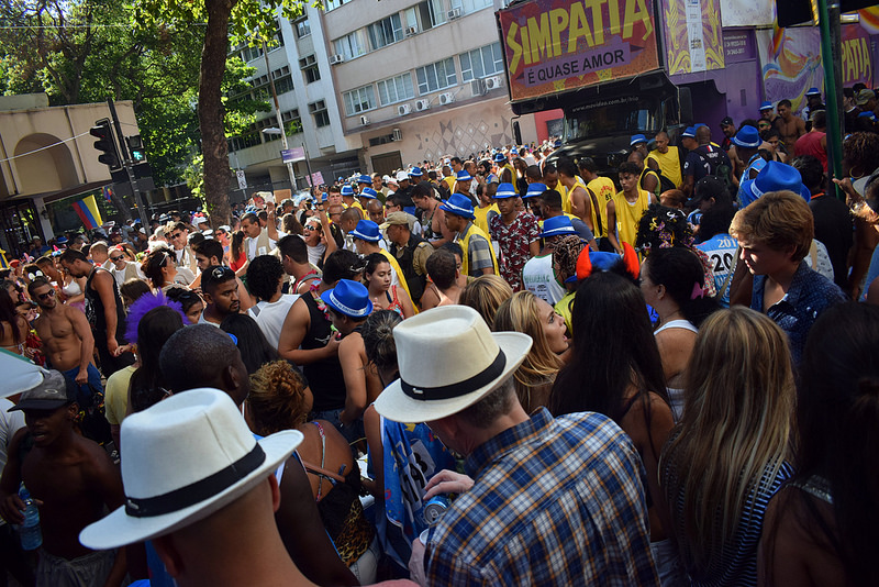 Os bloquinhos de rua, que figuram entre as atrações festivas mais badaladas do Rio de Janeiro (RJ), agitam a cidade durante a época de Carnaval - Xiaozhuli on VisualHunt / CC BY-NC - Xiaozhuli on VisualHunt / CC BY-NC/Rota de Férias/ND